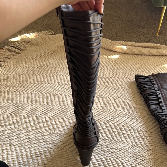 Brown Boots with lace up back - Picture 3 of 4